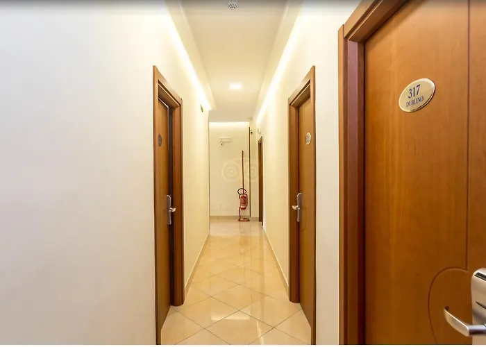 Ranch Palace 4* Νάπολη