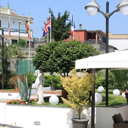 Ranch Palace Hotel