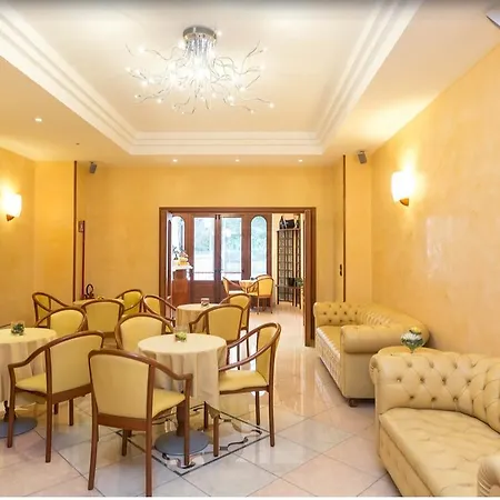 Ranch Palace نابولي