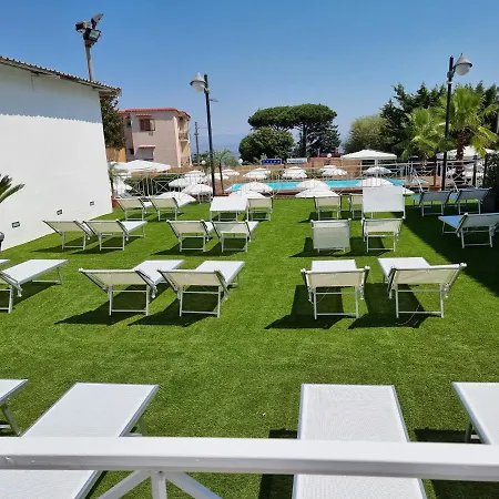 Ranch Palace 4* Naples